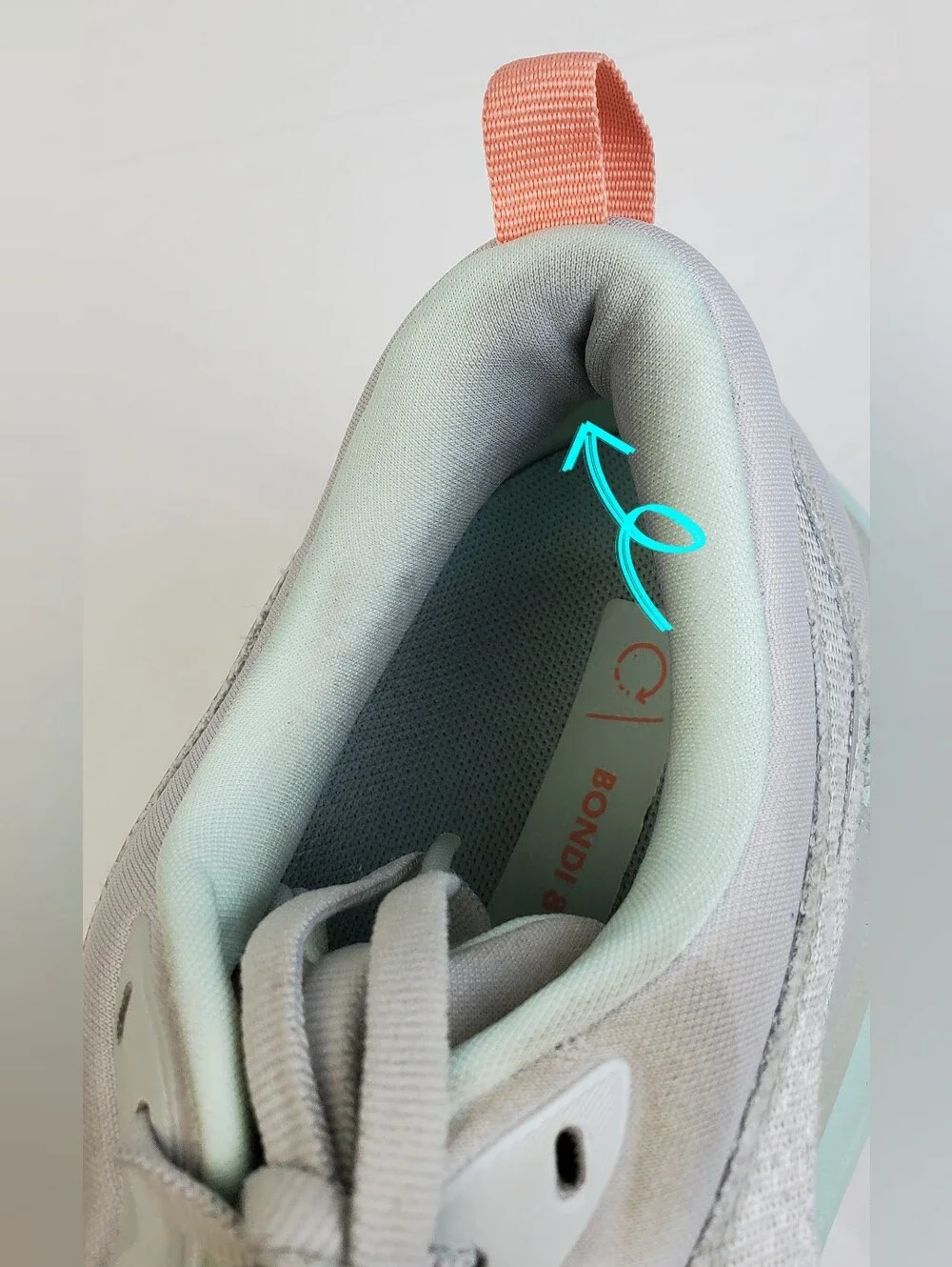 Hoka Womens Bondi 8 Stardust Aqua Breeze Running Shoes READ - Size 8 - GUC